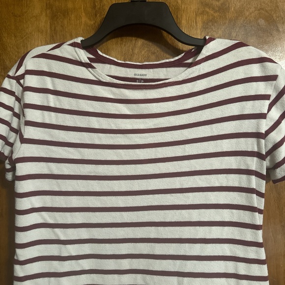 Old Navy Women’s Strip Tee - Picture 2 of 5
